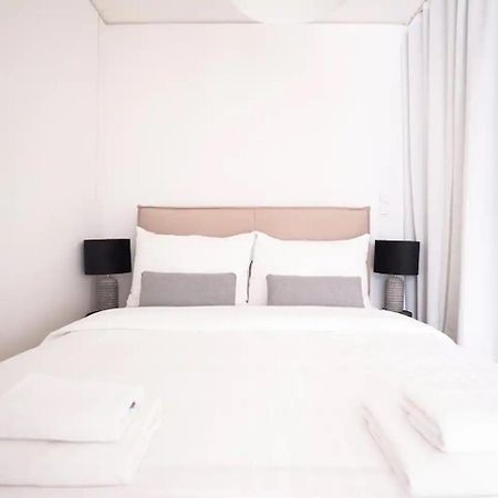 Ferienwohnung Exquisite Studio With Rooftop Pool Wien Exterior foto