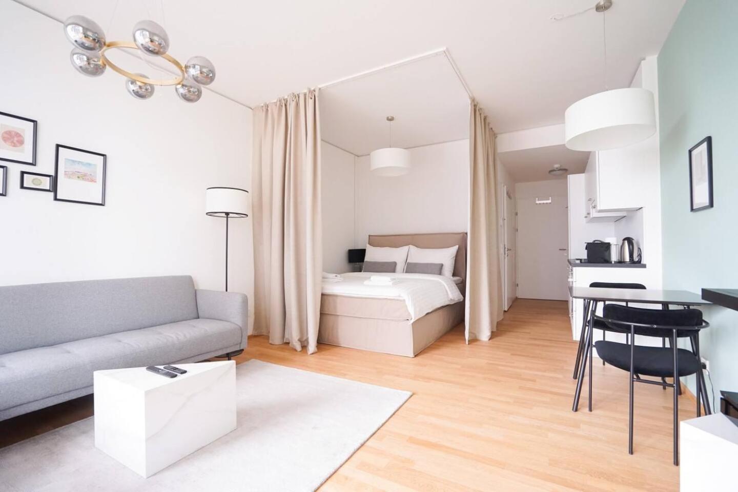 Ferienwohnung Exquisite Studio With Rooftop Pool Wien Exterior foto
